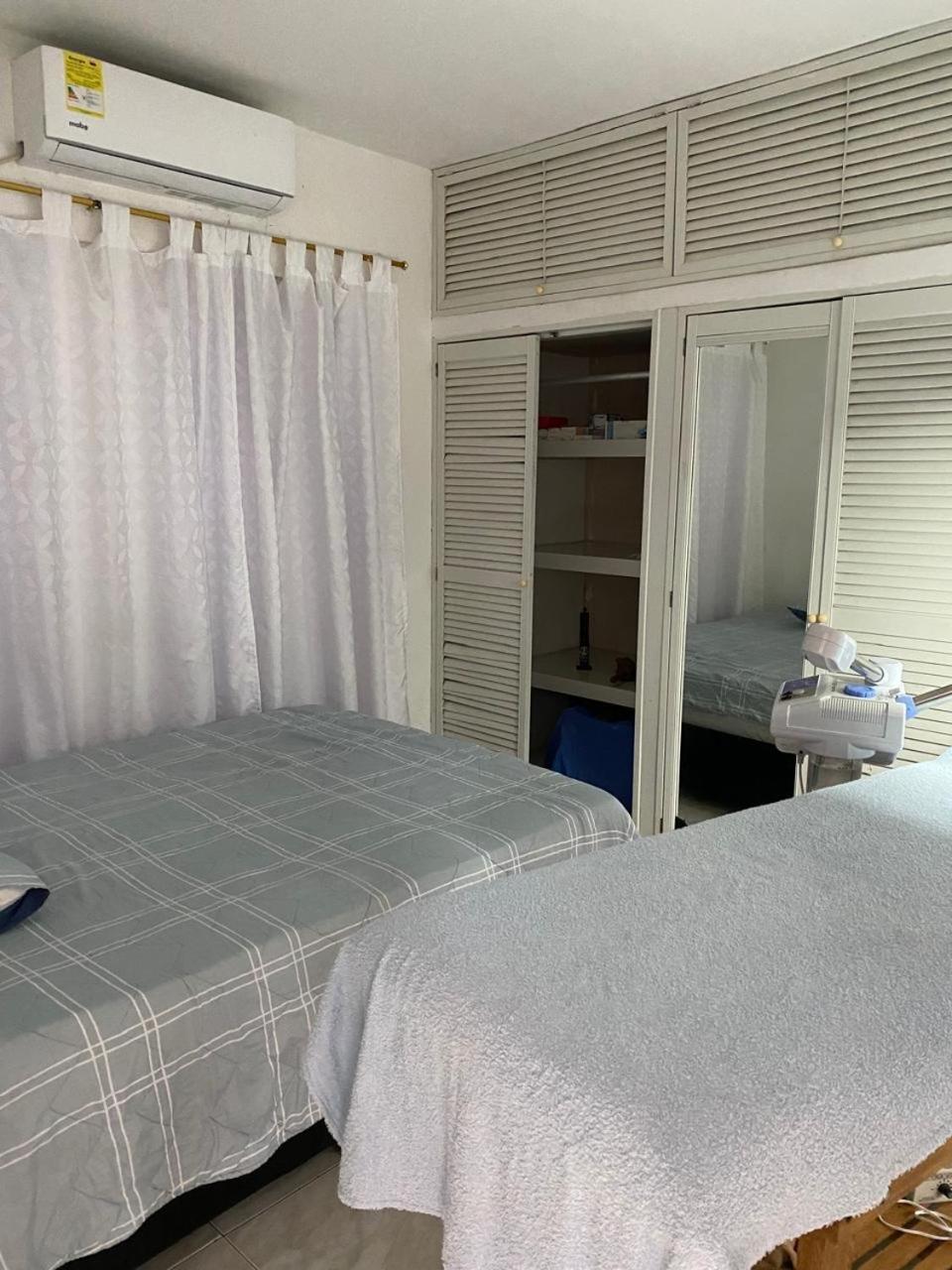 Alojamiento Victoria 2 Cartagena Екстериор снимка